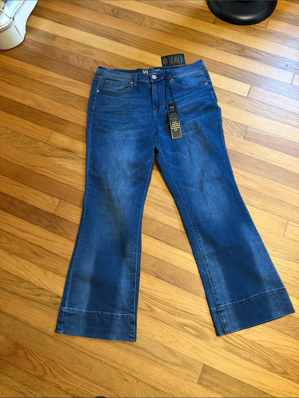DG2 jeans